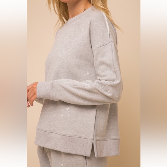 291. Hem & Thread Embroidered Jogger Pant/Side Slit Sweatshirt Set NWT - Picture 3 of 14